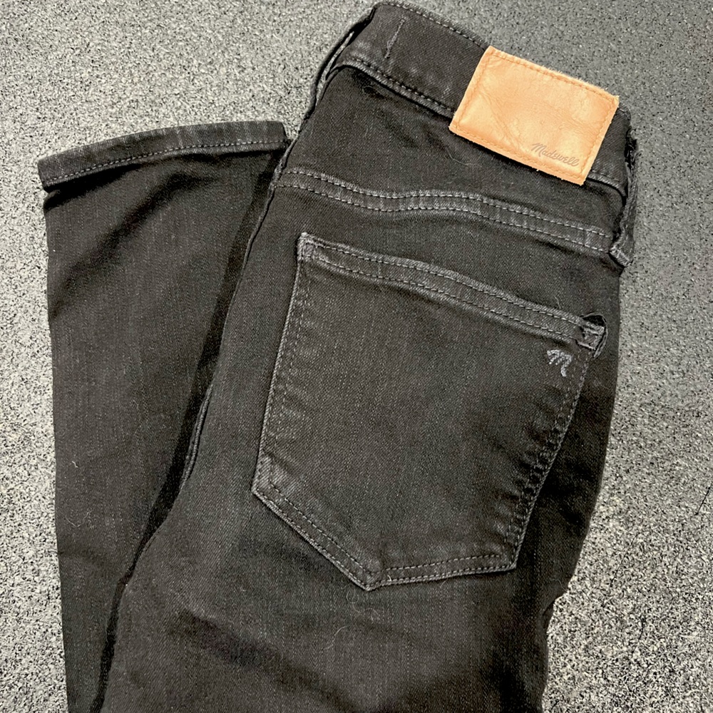 Madewell black skinned jeans